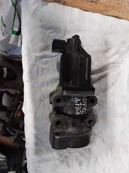 Valva egr supapa egr Opel Astra h Opel Astra j 1.7cdti a17dtr z17dtr opel Zafira b 1.7cdti z17dtr perfect functional