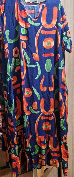 Продам женское  платья