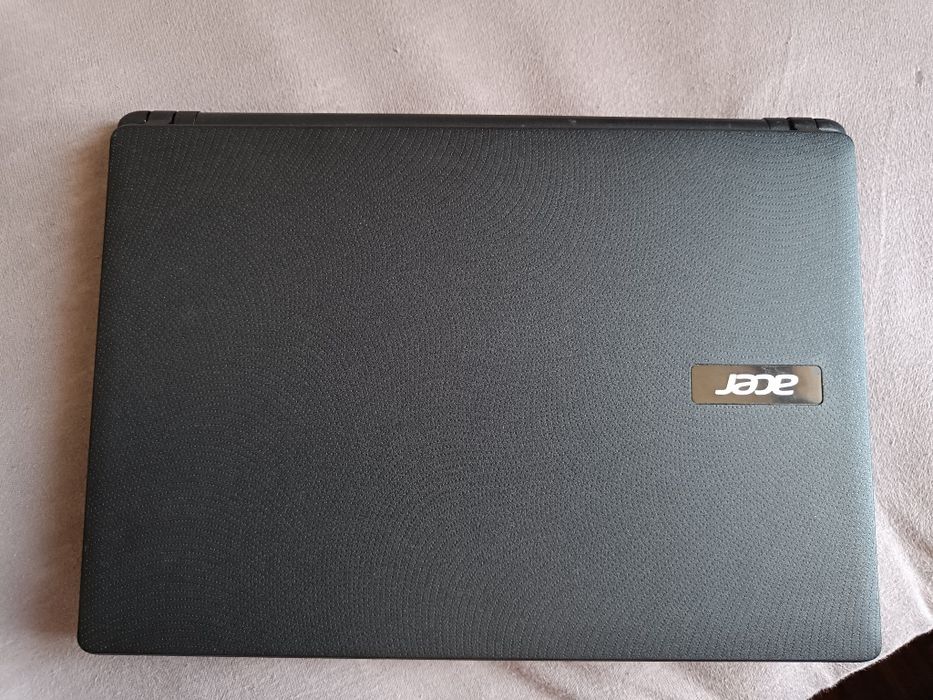 Laptop Acer ES1-431
