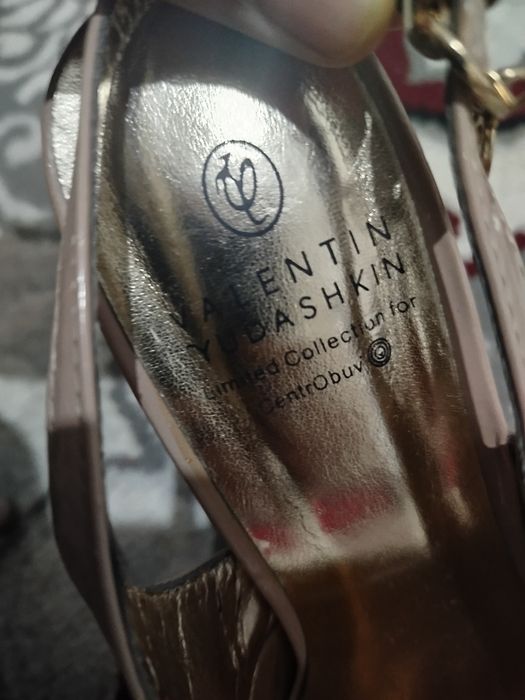 Шикарные женские туфли с каблуками 38 размер