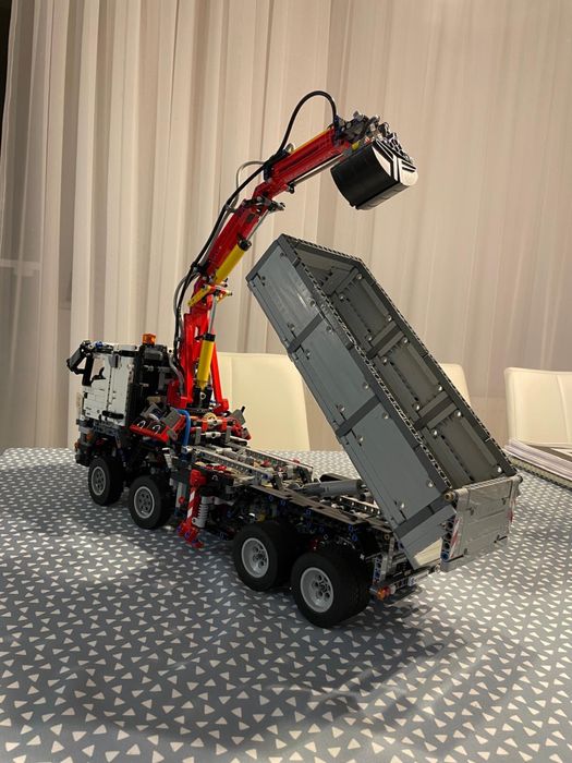 LEGO Technic 42043 Mercedes Arocs 3245