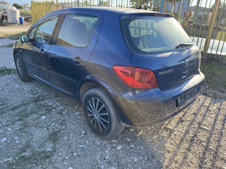 Peugeot 307 Facelift 1.6hdi НА ЧАСТИ
