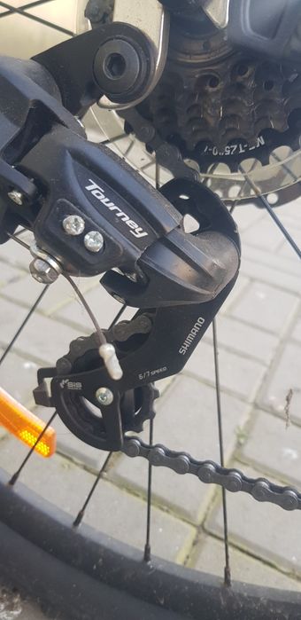 Vând bicicletă 27