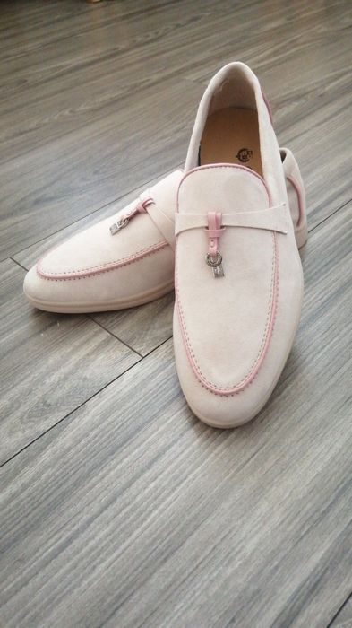 L**o Pi*na 37 номер