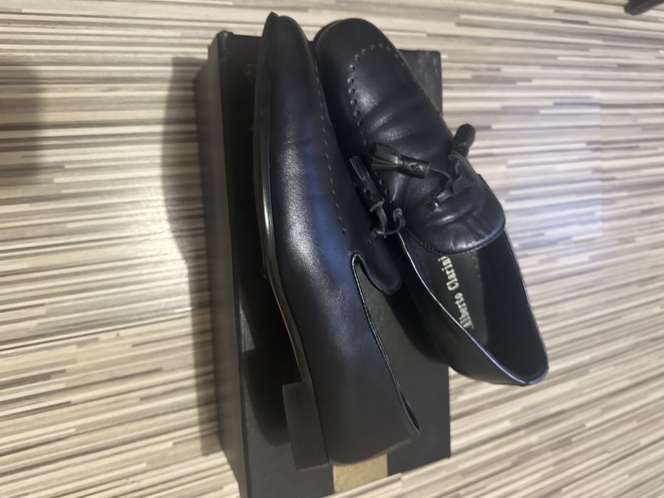 Pantofi barbati nr 39 potrivesc si pentru nr 40