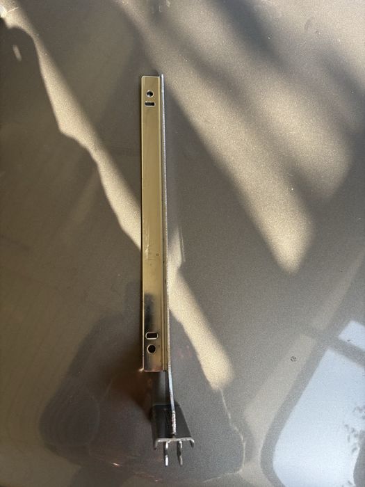 Кранштейны для магазина одежды