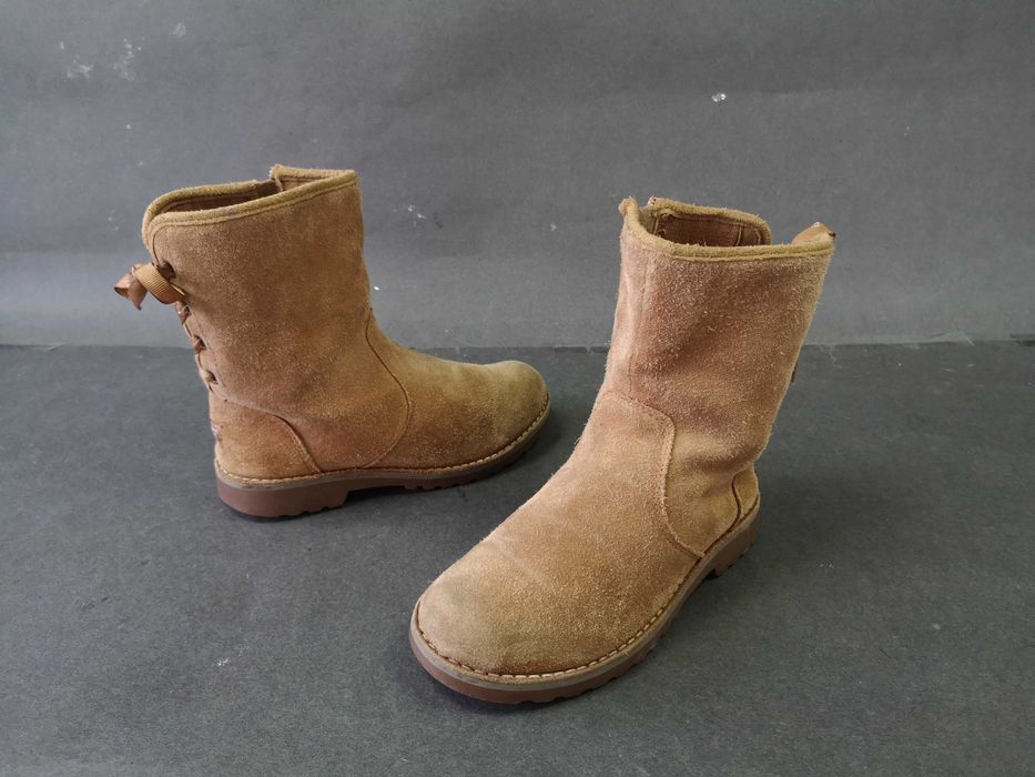 Ghete UGG 31 32  Bocanci PIELE incaltaminte copii  IMBLANITE Ca NOI