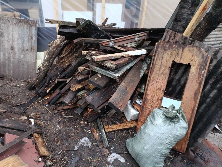 Отдам дрова  и уголь