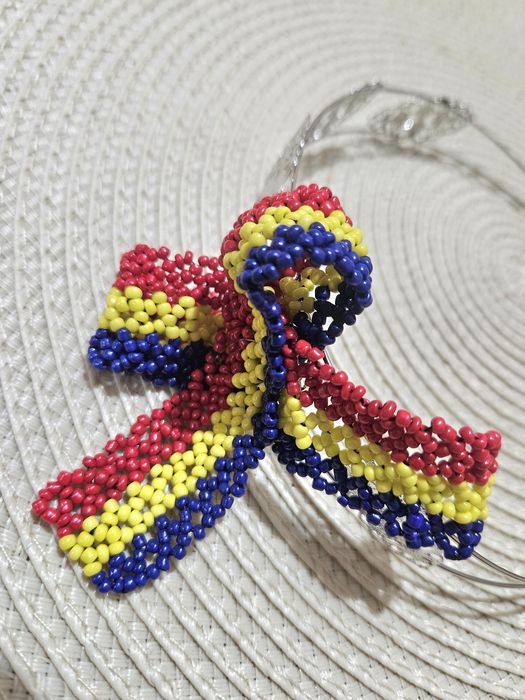 cordeluțe tricolor și șnur pentru ochelari