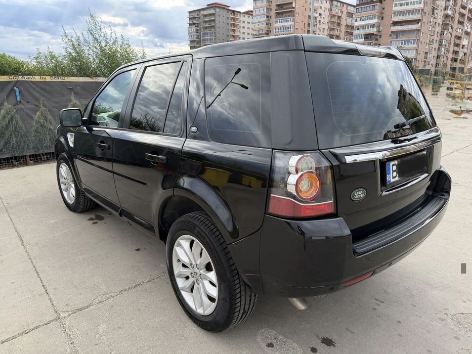 Land Rover Freelander 2013 diesel, 8.075 € — imagine 3