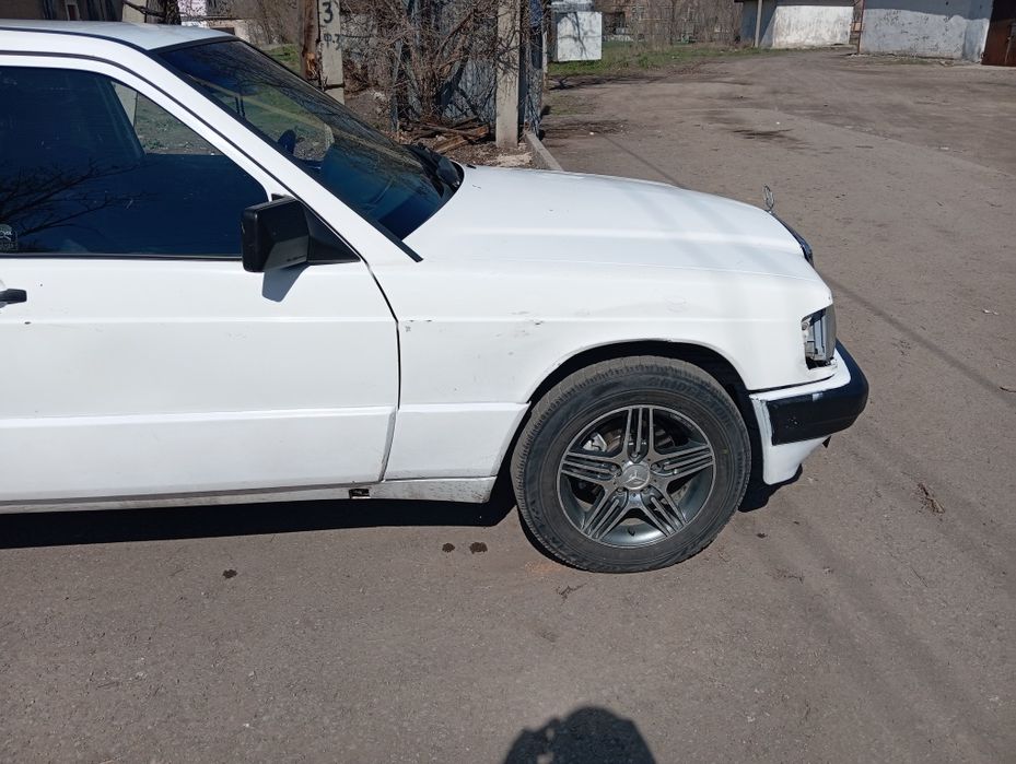 Продам Мерседес 190