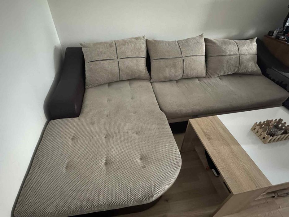 Ъглов разтегателен диван