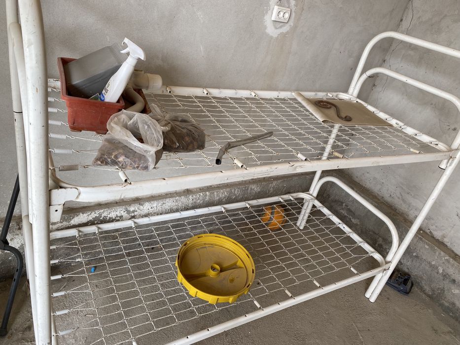 Кровать двухэтажный металлический