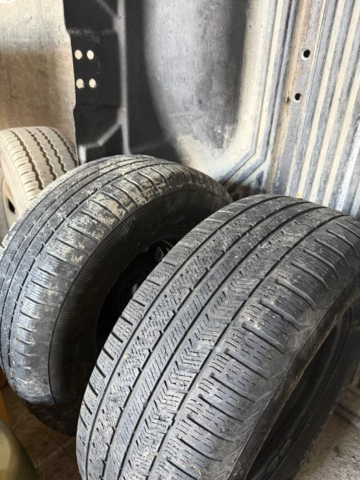 Jante cu anvelope Nissan Navara  265/70 R16