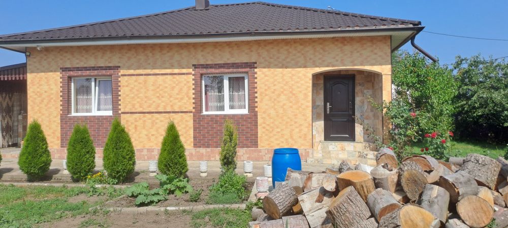 Vind casa șerbănești suceava