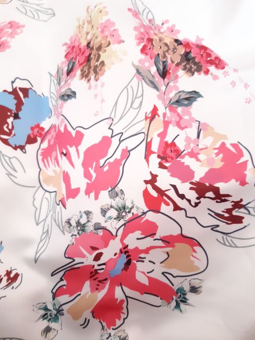 Rochiţā elegantā- saten imprimat