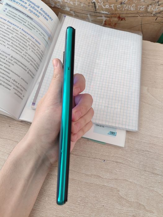 Продаётся телефон redmi note 9