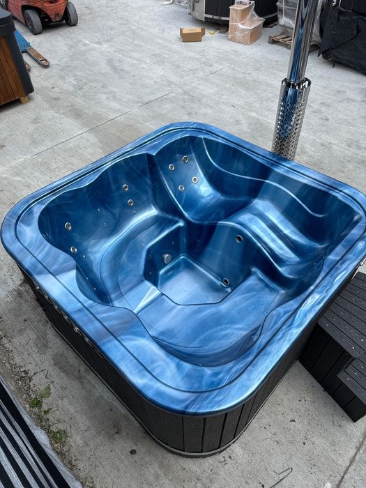 Ciubar patrat cu sezlong