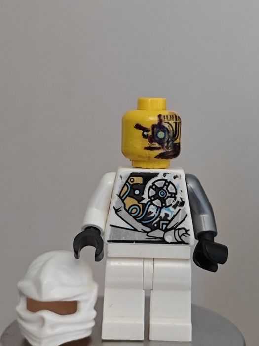 Lego Ninjago Zane battle damage