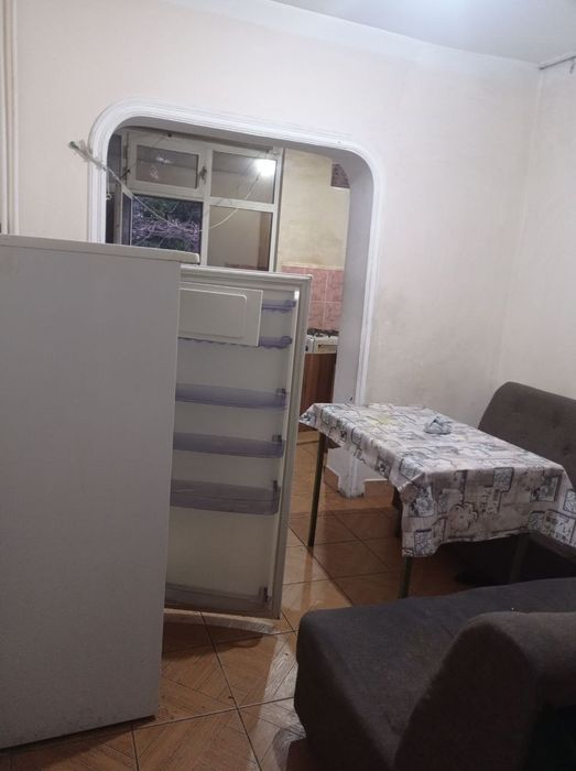 Аренда 2/1/5 Юнусабад 19. Студентам тоже Сдаётся. 350 уе. У дороги.