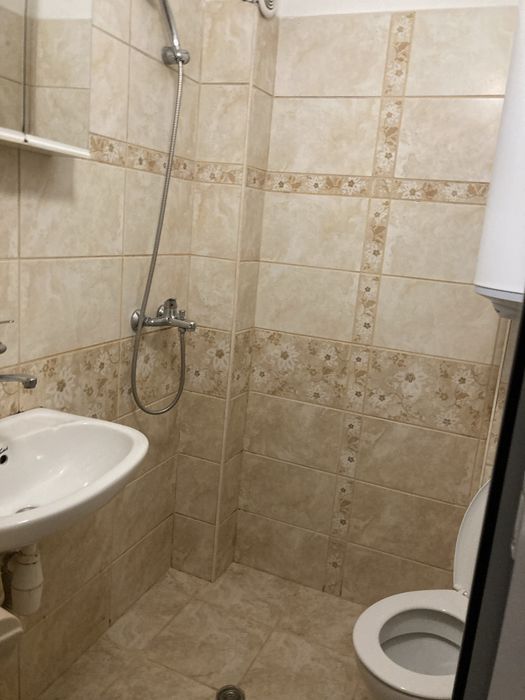 Дава се под наем Тристаен апартамент в Варна, Окръжна болница - 90 кв.м за 637.5 € - Снимка #19