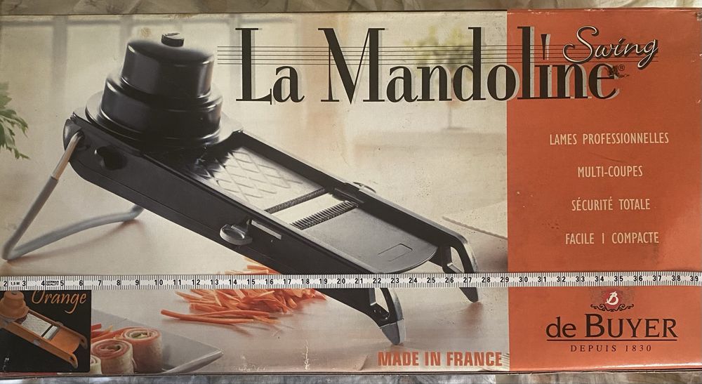 Терка с насадками смотрите на фото , размер длина 40см