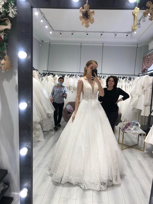 Свадебное платье