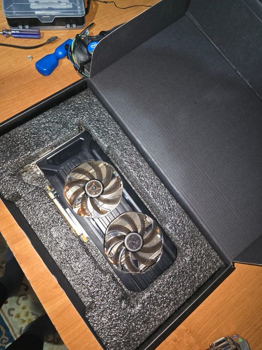 Видеокарта GeForce GTX 1070 Ti