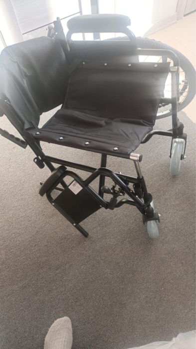 Инвалидная коляска