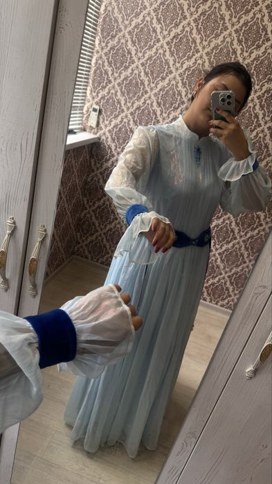Вечерный платья.