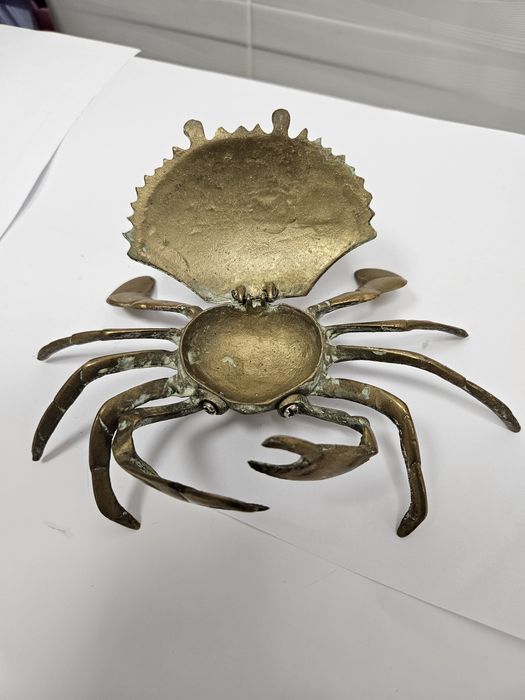 Scrumiera de bronz , crab !