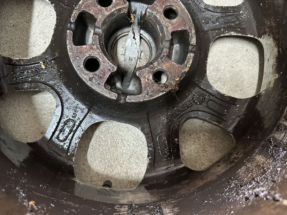 Продавам оригинални алуминиеви джанти за Рено 14 цола 4х100