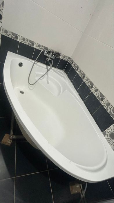 Ванна акриловая