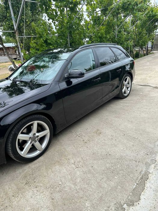 AUDI A4 0 — imagine 2