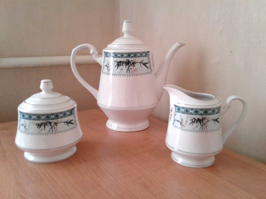 Чайный сервис без кружек