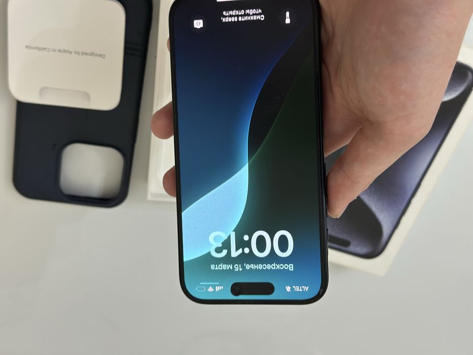 Айфон 15 про с коробкой