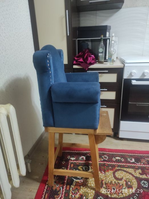 Продам стульчик для ребенка