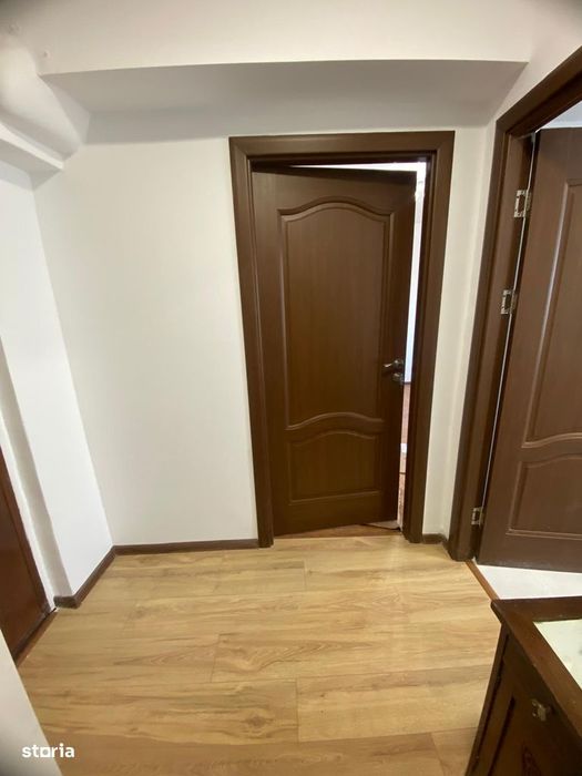 Spatiu de 2 camere cu bucatarie, grup sanitar RENOVAT, Casa de Cultura