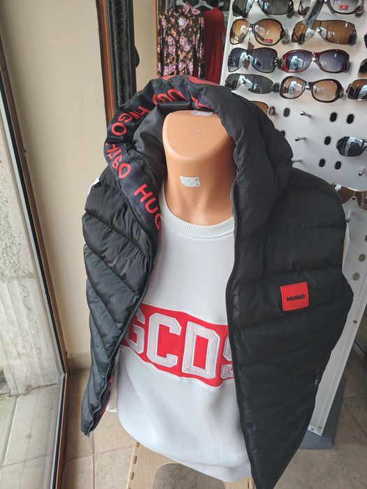 Дрехи на едро и дребно