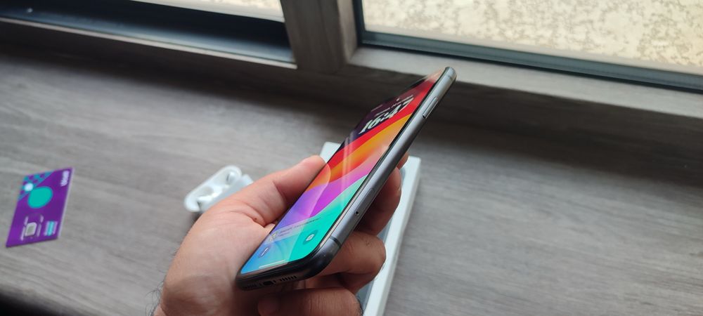 Bir qoʻl ishlatilingan Iphone11. Holati juda ham yahshi. Full komplekt