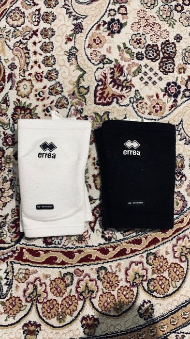 Продам Errea наколеники