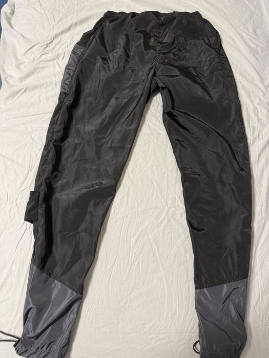 Продавам дрехи на Bandit