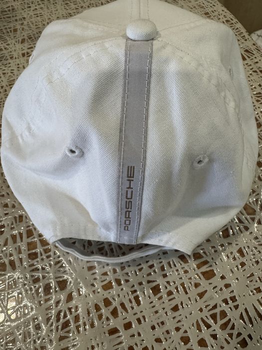 Продам кепку новую белую