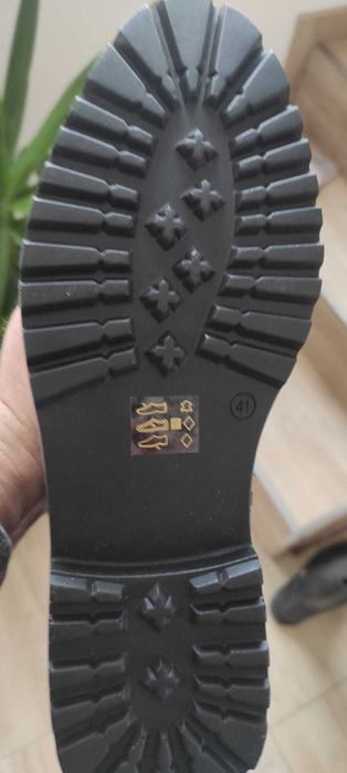 De vanzare cizme dama noi!