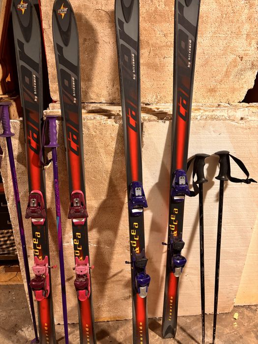 Два чифта ски Carver с два чифта обувка