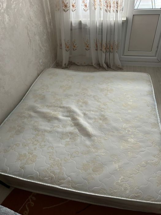 Продам матрас 180&200