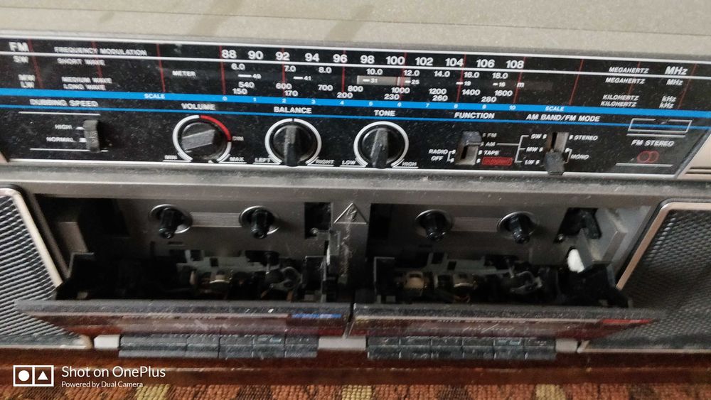 касетофон двукасетачен