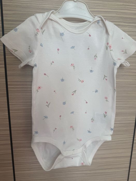 Body-uri H&M marimea 86