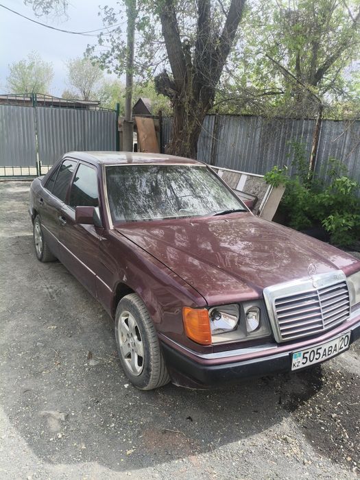 Продам Мерседес 124