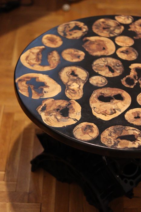 Маса V8 G Class с епоксиден плот смола